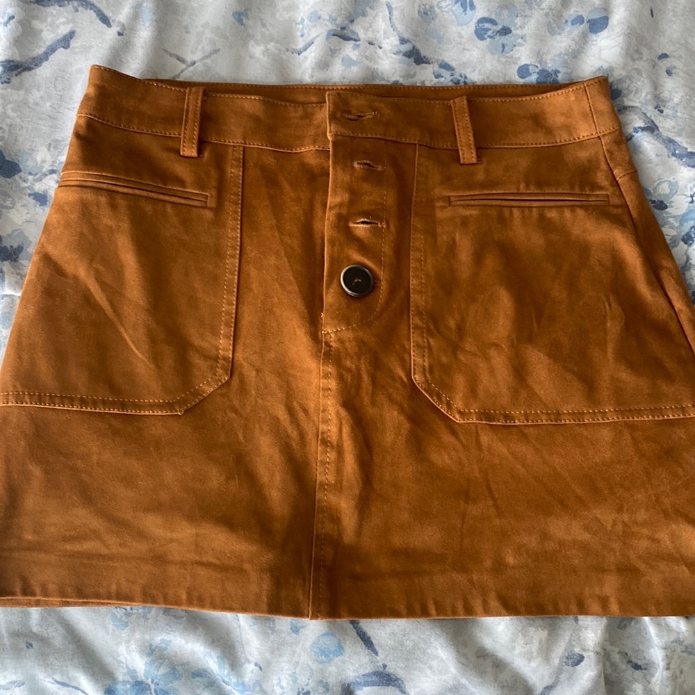 NWT mini skirt